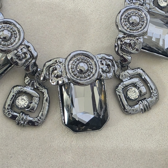 Oxidized Silver Statement Necklace with Smokey Grey Crystal Stones - Picture 4 of 8